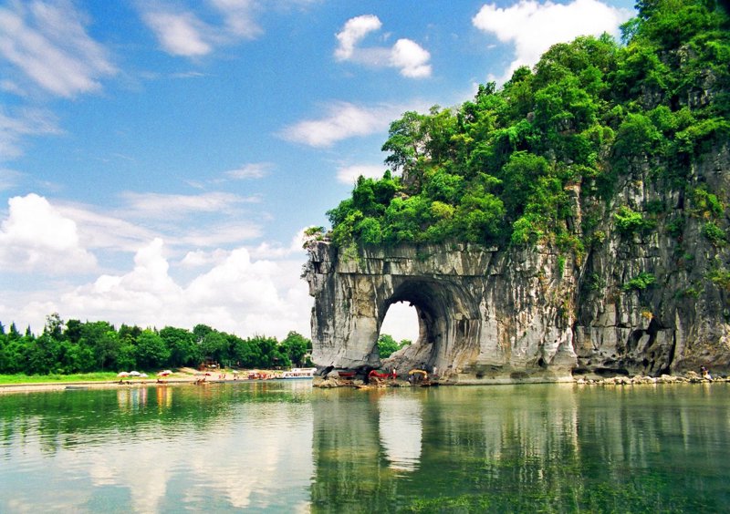 自由行时,选择一辆合适的电动车可以让你的旅程更加轻松愉快。今天,我们就来聊聊如何挑选适合自由行的电动车,并分享一些实用的购车心得。